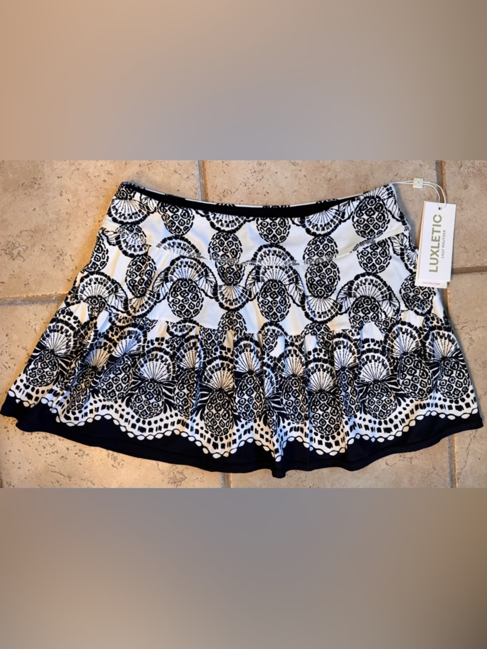 Lilly Pulitzer Luxeletic Black & White Printed Skort, S
